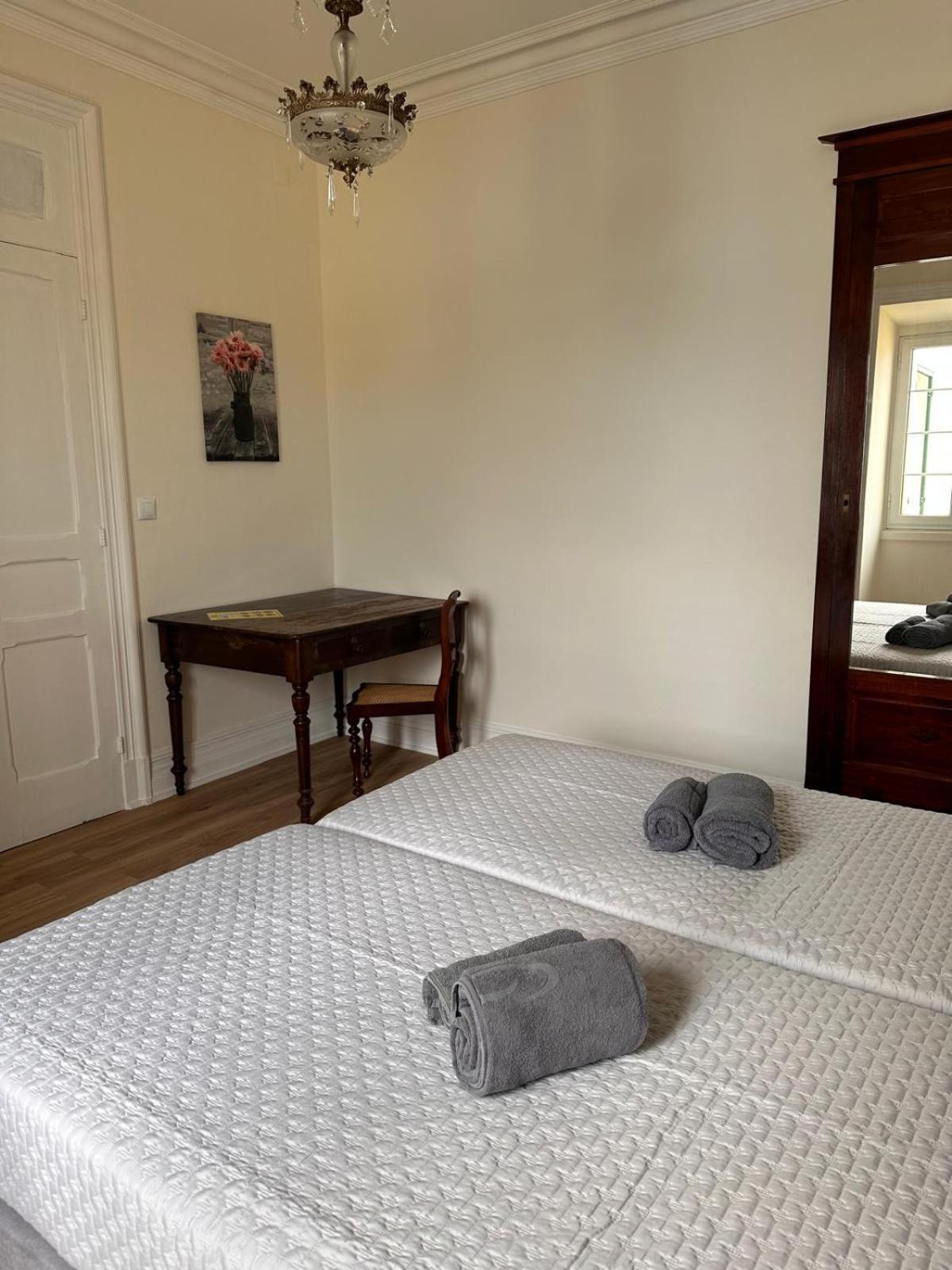 Azor International Hostel Ponta Delgada Buitenkant foto
